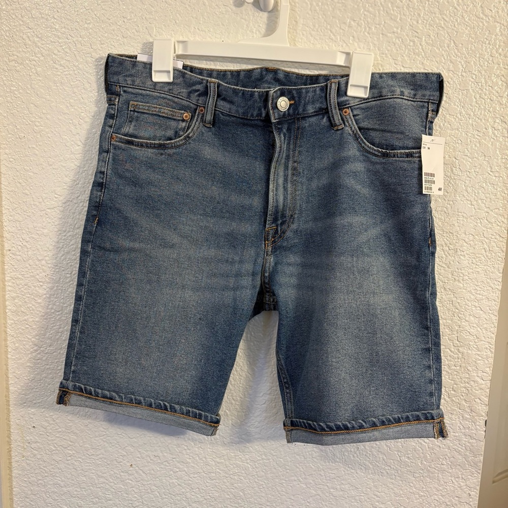 H&M & Denim Slim Fit Jean Shorts – Medium Wash – Men's Size 36
